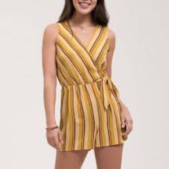 E & M gold striped romper shirt top size medium M B5 - Picture 1 of 5